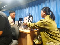 Simantap Polresta Sidoarjo Permudah Urus SIM di Malam Hari