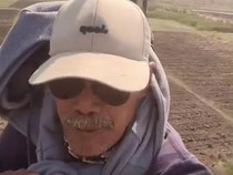 Viral Petani Pulang-Pergi dari Kebun Terbang Pakai Drone di Tuban