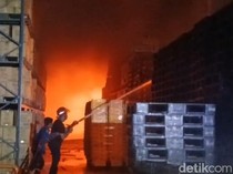 5 Gudang Minimarket di Kupang Terbakar, Stok Barang Ludes