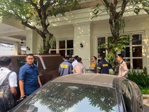 Video: Polri Geledah Kafe di Cipete Terkait Kasus PLN, ASABRI, dan Krakatau Steel