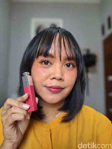 Review Lip Tint MLBB Dior Addict Lip Tint shade Natural Rose.