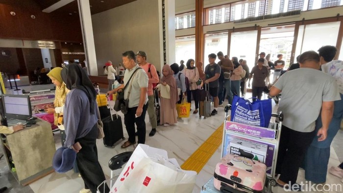 Ribuan pelanggan kereta Api bersiap melakukan perjalanan ke sejumlah wilayah.