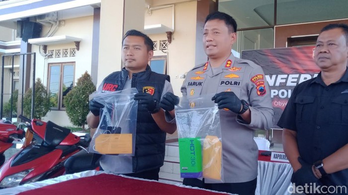 Barang bukti HP kasus penipuan diamankan Polres Klaten.