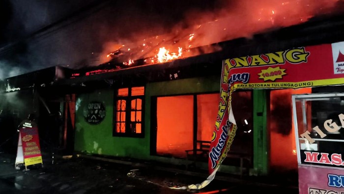 Rumah makan Padang terbakar di Tulungagung