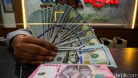 Selain terhadap rupiah, dolar AS juga tercatat menguat terhadap euro, yen Jepang, dolar Australia, dan franc Swiss. Di sisi lain, mata uang AS melemah tipis terhadap pound sterling dan dolar Kanada pada perdagangan siang hari.