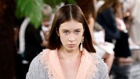 Jadi Model Dior Jelang Ultah 18, Anak Nicole Kidman Jadi Sorotan di Paris
