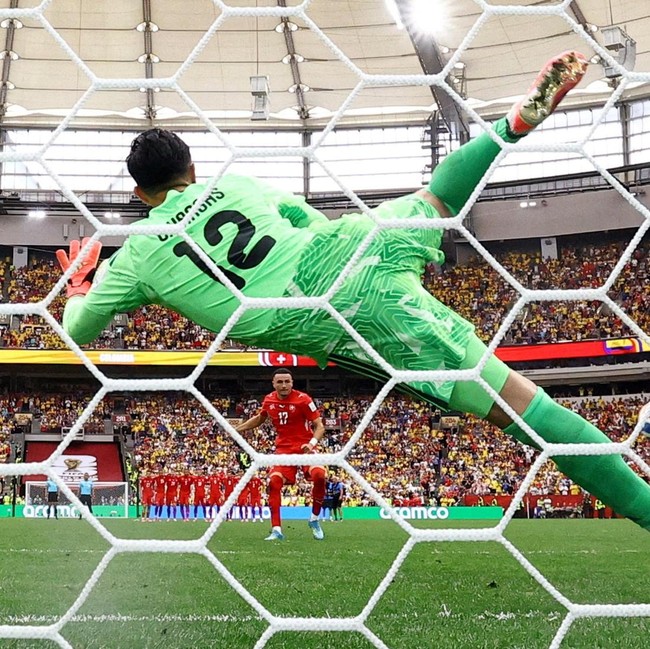Swiss Menang Adu Penalti, Tantang Argentina di Perempat Final