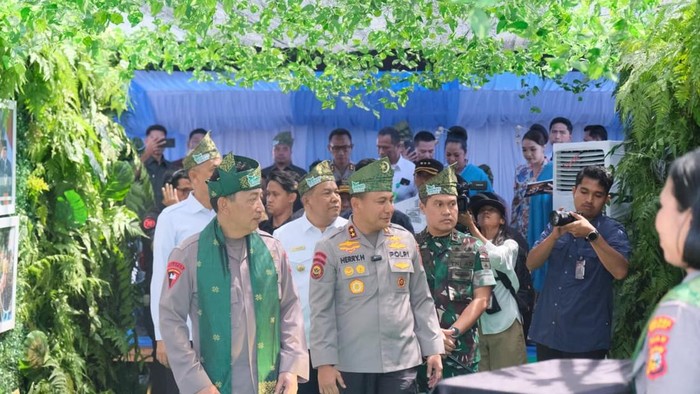 Warga Bumi Ayu, Dumai Selatan, Kota Dumai berterima kasih ke Kapolri atas perbaikan jembatan, Rabu (8/7/2026).