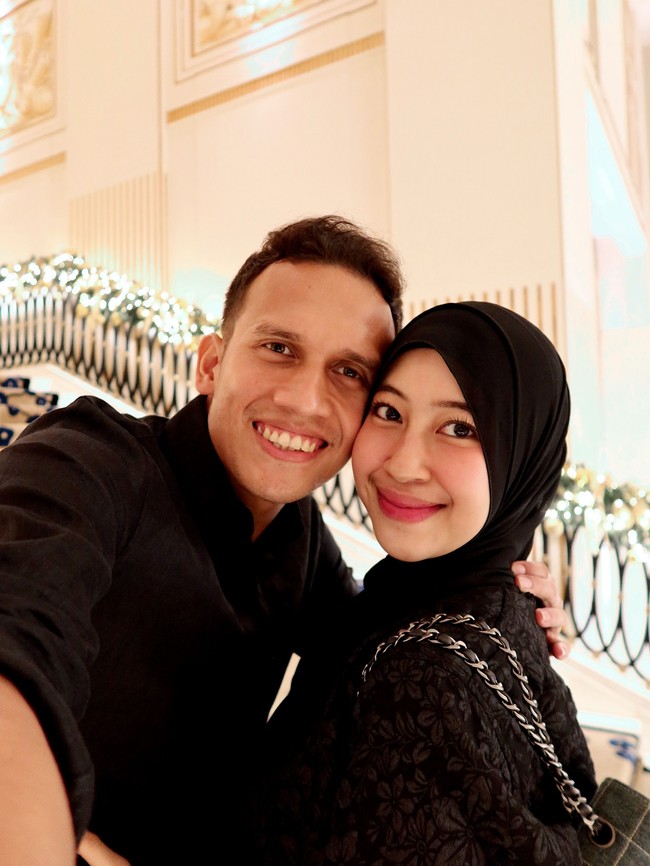 Adiba Khanza, istri Egy Maulana Vikri. Adiba Khanza dan Egy Maulana Vikri resmi menjadi pasangan suami istri pada 10 Desember 2023. Sebelum menikah, keduanya diketahui telah menjalani hubungan asmara selama sekitar empat tahun. Kini, rumah tangga mereka telah dikaruniai seorang anak perempuan yang lahir pada 12 Desember 2025. Foto: Instagram @egymaulanavikri/ @adiba.knza