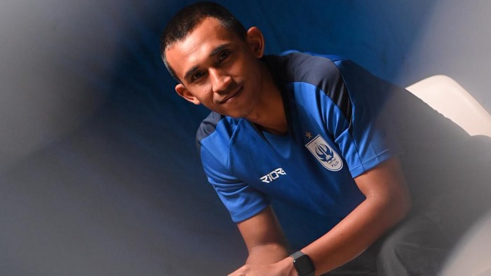 Laskar Mahesa Jenar kembali mendatangkan bek berpengalaman Ahmad Nuri Fasya.