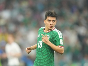 Main di Piala Dunia Dulu, Lulus SMA Kemudian