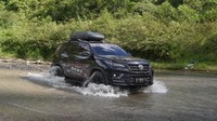 Komunitas Fortuner Gelar Touring di Ranah Minang, Taklukkan Jalur Menantang