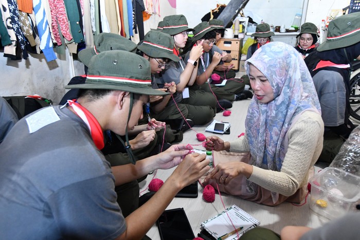 Inspirasi Green Warrior, Pertamina Berdayakan Difabel Kampung Rajut
