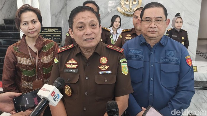 Kajati Jabar Sutikno Usai Bertemu dengan KPK