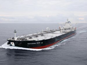 Lintasi Selat Hormuz, 2 Kapal Tangker Meledak