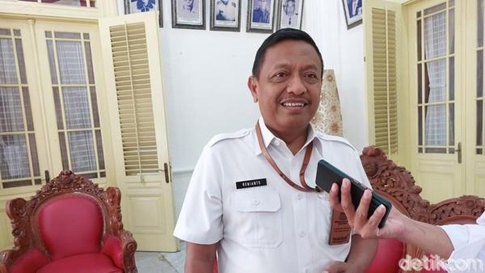 Kepala Dinas Pendidikan Kabupaten Cirebon, Ronianto