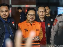 KPK Tahan Mantan Sekjen MPR Maruf Cahyono di Kasus Gratifikasi