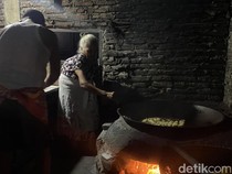 Bolang-Baling Legendaris Bugangan Semarang, 35 Tahun Setia Pakai Resep Kakak
