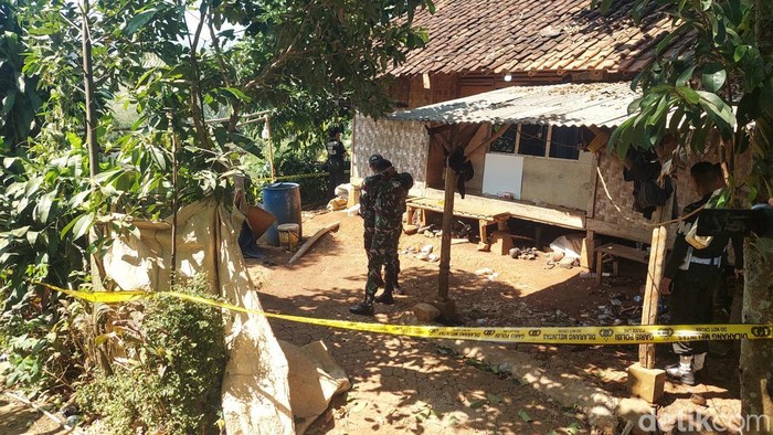 Lokasi Ledakan Mortir di KBB Dipasangi Garis Polisi