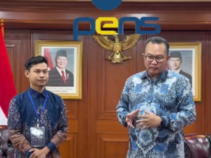 Mahasiswa PENS juara lomba roket-satelit di AS