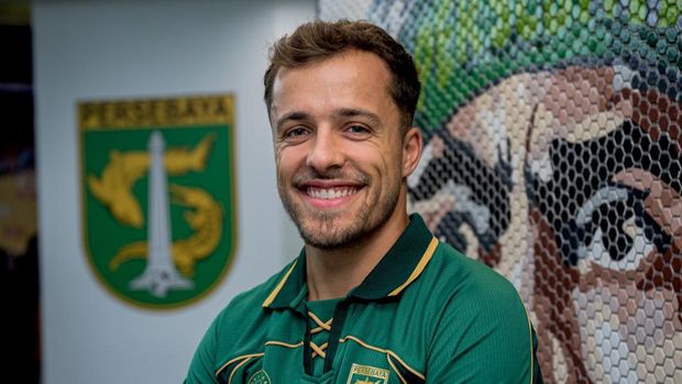 Miguel Pereira resmi diperkenalkan sebagai amunisi baru Persebaya