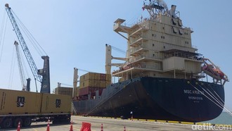 Pelabuhan Patimban Resmi Layani Pengiriman Peti Kemas Internasional