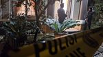 Penampakan Rumah Sentul Digaris Polisi Usai Digeledah Terkait 3 Kasus Korupsi