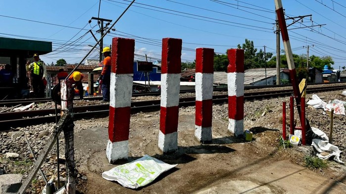 Perlintasan liar di Bogor ditutup