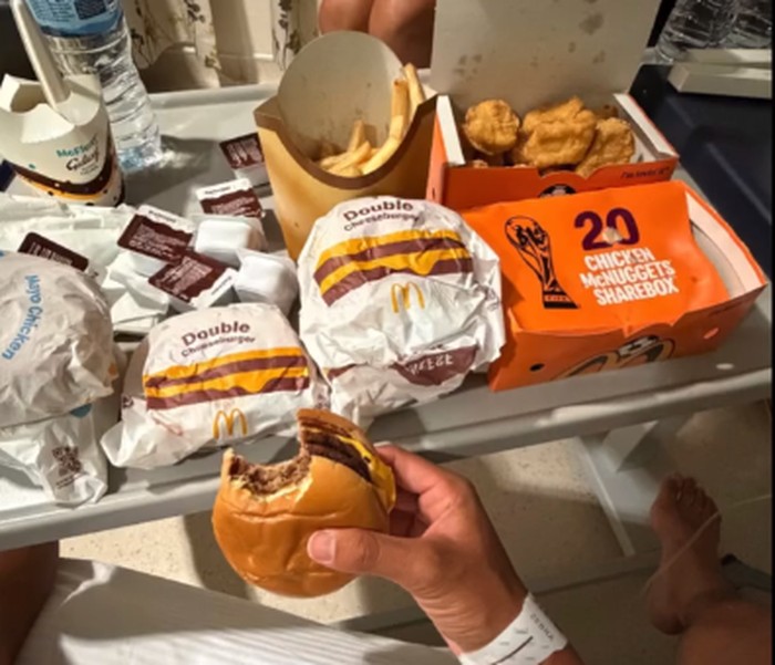 Sakit Perut di Wimbledon, Petenis Ini Pilih Makan 40 Chicken Nugget saat Dirawat!