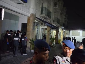 Video Polisi Malam-malam Kembali Geledah Ruko di Cipete Jaksel!