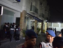 Video Polisi Malam-malam Kembali Geledah Ruko di Cipete Jaksel!