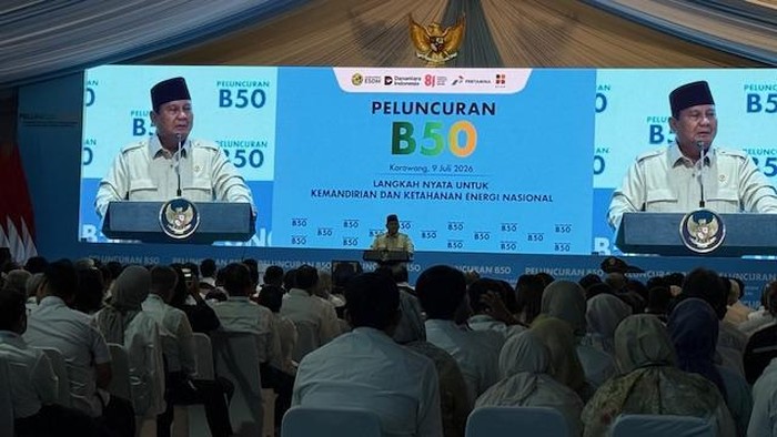 Presiden Prabowo Subianto memberikan sambutan acara peluncuran biosolar B50 di Rest Area KM 57, Karawang, Jawa Barat, Kamis (8/7/2026).