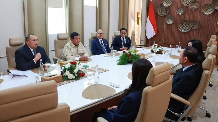 Presiden Prabowo Subianto bertemu tiga mantan Perdana Menteri Thailand. (Dok. IG Sekretariat Kabinet)