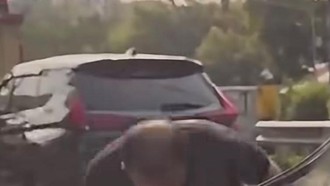 Viral Pria Rusak Spion dan Wiper Mobil di Jakut, Polisi Cek TKP