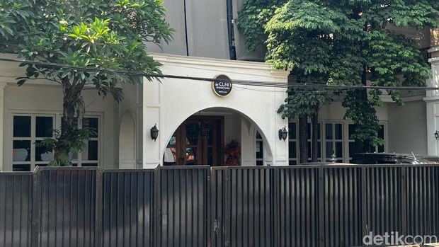 Situasi terkini kafe de'Clan, Cipete, Jakarta Selatan Situasi terkini kafe de'Clan, Cipete, Jakarta Selatan