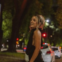 Mengetahui rumor yang beredar istri Messi, Antonela Roccuzzo, secara pribadi menghubunginya untuk memberikan dukungan. Antonela mengiriminya pesan yang berbunyi: Sofi, jangan khawatir, abaikan omong kosong itu.Foto: Instagram @SofiMMartinez