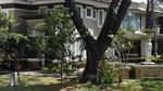 Penampakan Rumah Sentul Digaris Polisi Usai Digeledah Terkait 3 Kasus Korupsi