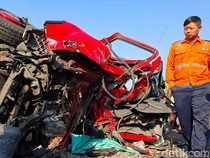 Maut di Perlintasan Rel Nganjuk Tewaskan Sopir gegara Pintu Pelintasan