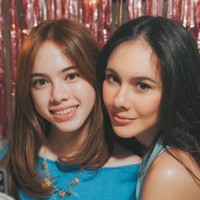 Potret Wulan Guritno Rayakan Ultah London, Paras Cantik Putrinya Curi Atensi