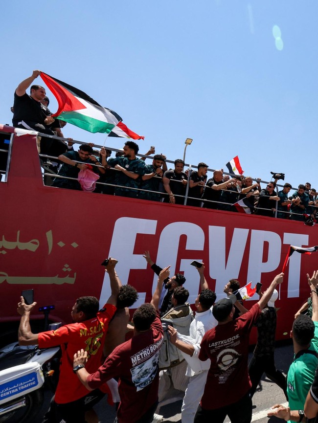 Bak Pahlawan! Timnas Mesir dan Mohamed Salah Disambut Ribuan Suporter Sepulang dari Piala Dunia 2026