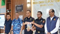 Mau Bawa Kabur Emas Rp 7,25 M ke Malaysia, 1 WNA Diamankan Bea Cukai