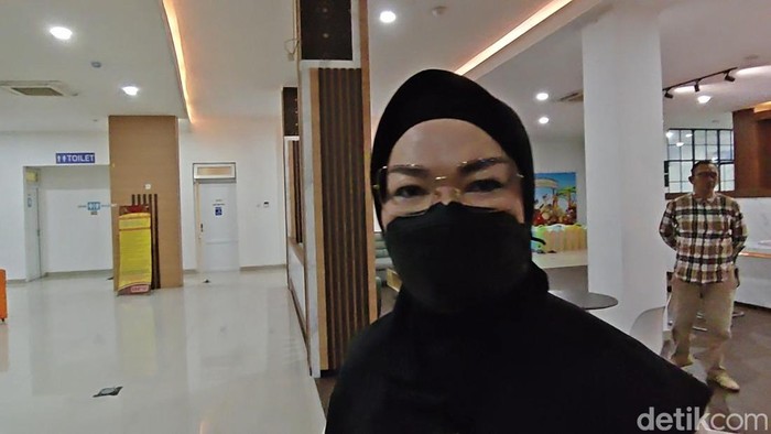 Bupati Sukoharjo usai diperiksa di Mapolresta Solo, Jumat (10/7/2026)