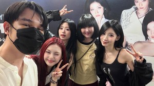 Ketika Mommy Mink foto bareng Chiquita dan member BABYMONSTER lainnya. Foto: Instagram @makimink
