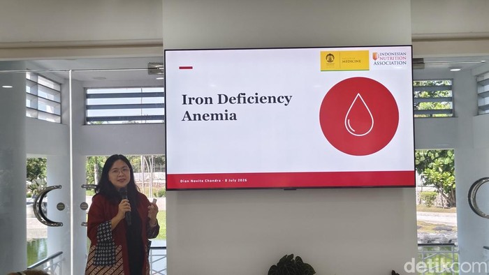 Dosen Fakultas Kedokteran Universitas Indonesia sekaligus Sekretaris Indonesian Nutrition Association (INA), Dr dr Dian Novita Chandra, M.Gizi