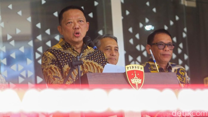 Urutan Febrie Tersangka: Ditetapkan Kortas Tipikor, Dilimpah ke Kejagung
