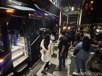 Terminal Purabaya Dipadati Ribuan Penumpang Selama Libur Sekolah