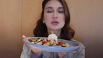 Hobi Kulineran, Luna Maya Mampir ke Train Cafe hingga Makan di Italia
