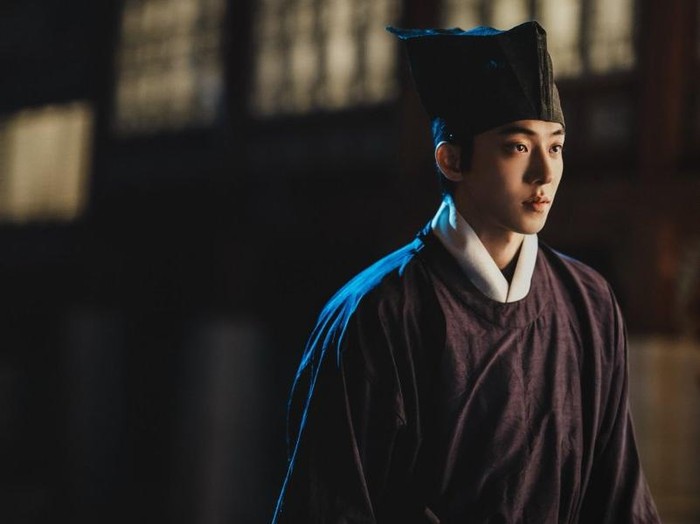Nam Joo Hyuk dalam drama Korea Netflix The East Palace.