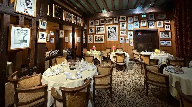 Nomor 1 Sudah Berusia Lebih dari 1.200 Tahun, Ini 5 Restoran Tertua di Dunia Nomor 1 Sudah Berusia Lebih dari 1.200 Tahun, Ini 5 Restoran Tertua di Dunia