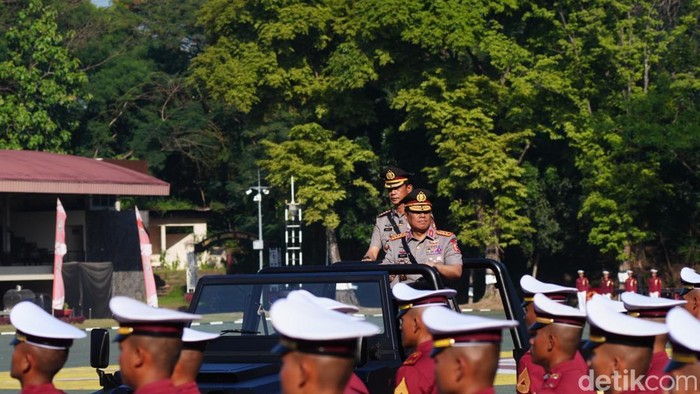 Pimpinan Polri memberikan pemahaman tentang kondisi geopolitik yang dinamis dan dampaknya kepada 282 calon perwira remaja (capaja) lulusan Akpol Angkatan 58. (Audrey/detikcom).